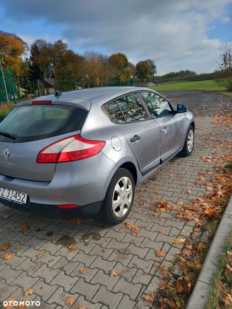 Renault Megane 2010 photo 5