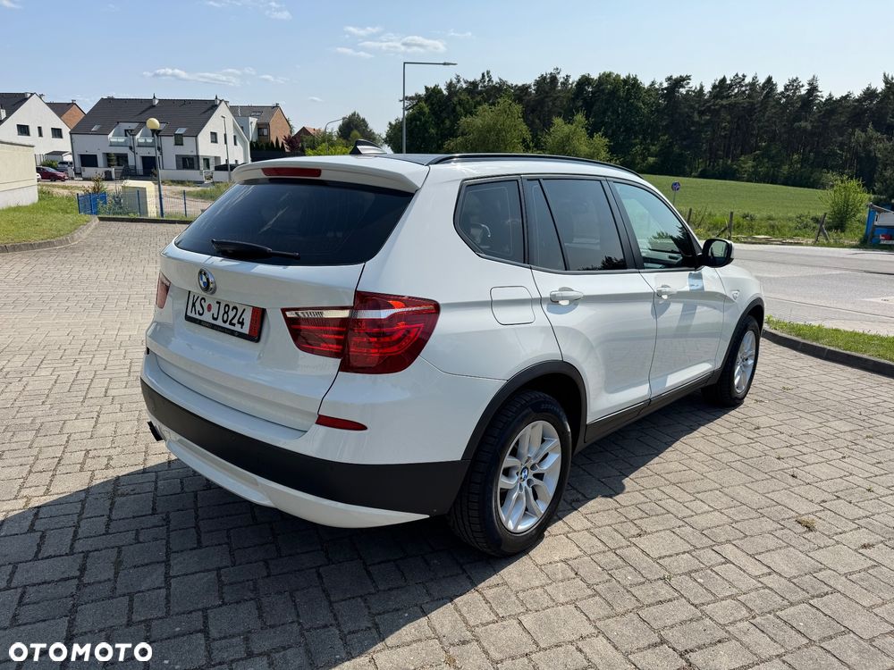 BMW X3 xDrive28i Sport-Aut - 9