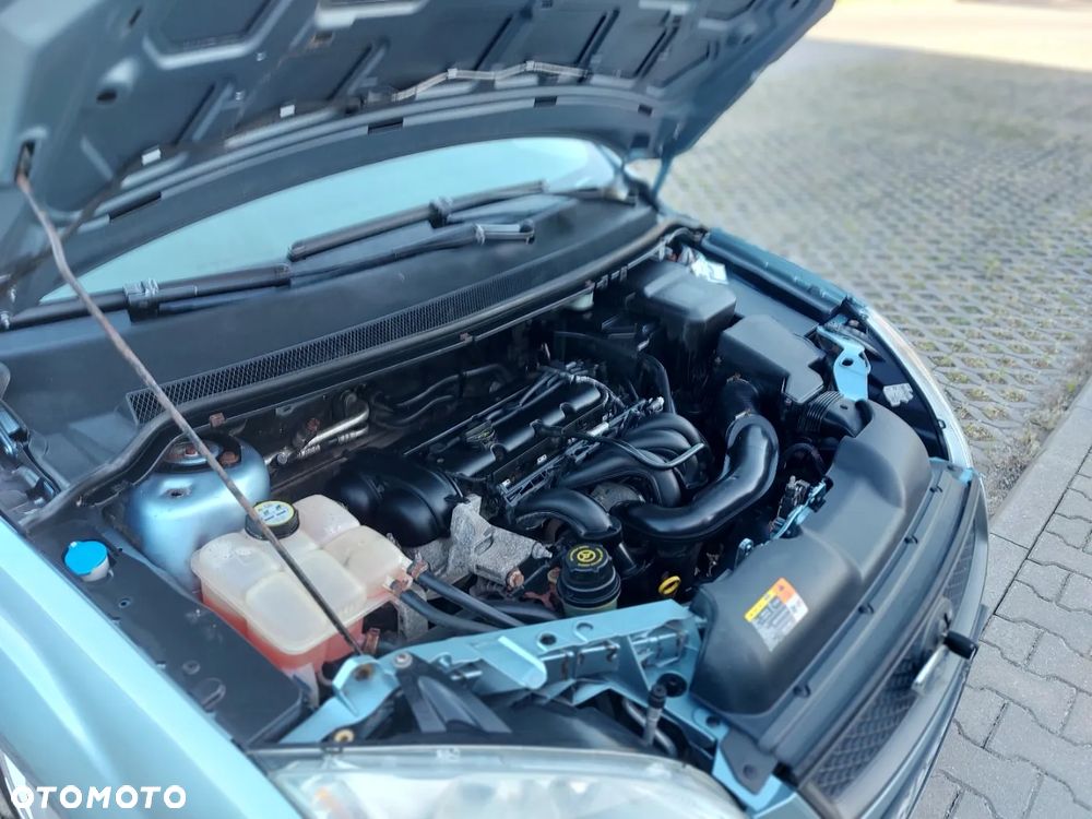 Ford Focus - 38