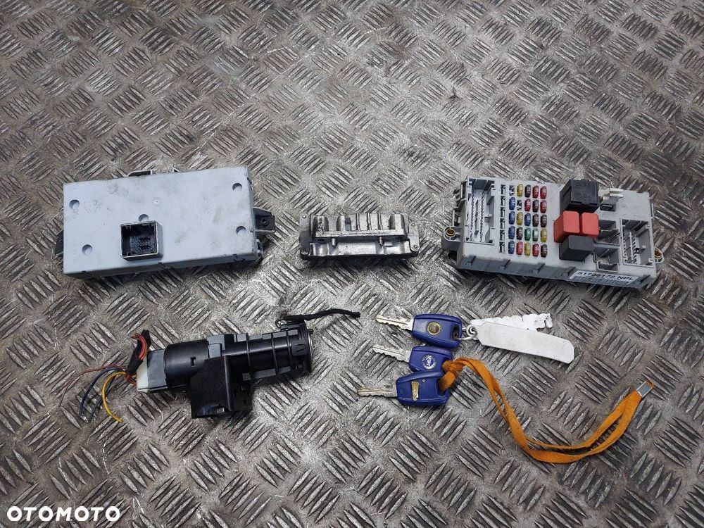 ZESTAW STARTOWY FIAT PUNTO II 1.2 8V IAW5AFP4 55187378 51735171 51735172 - 8