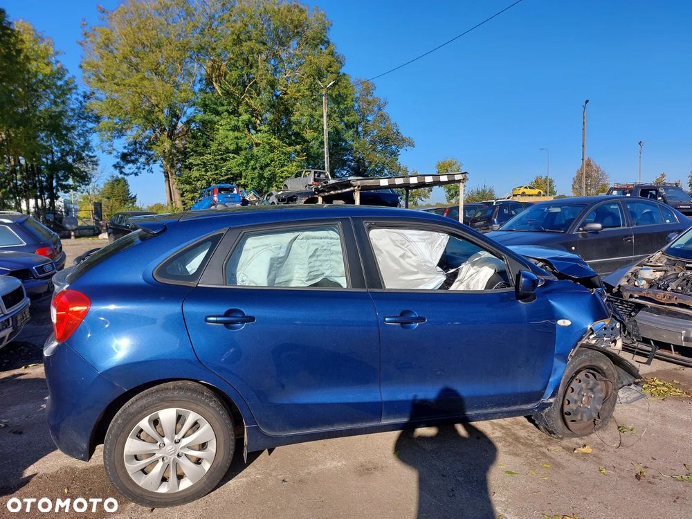 Zbuiornik paliwa SUZUKI BALENO 1,2B 18R. drzwi,lampy,zderzaki,środek.... - 2