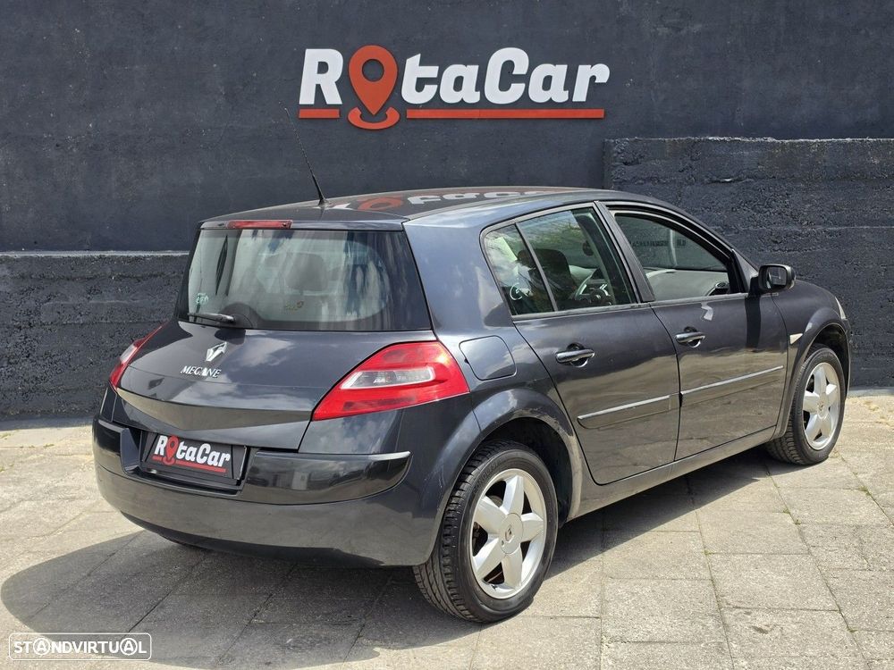 Renault Mégane 1.5 dCi Dynamique - 9