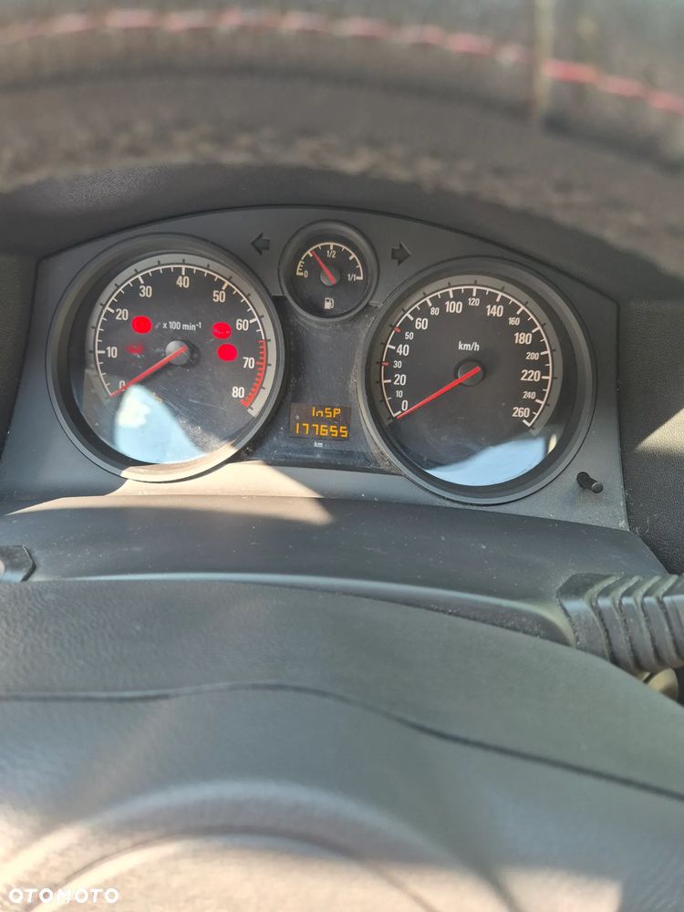 Opel Astra 1.6 - 7
