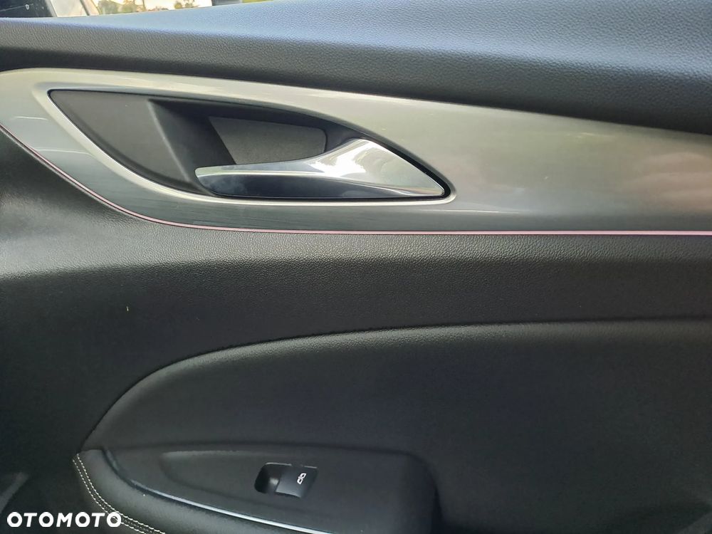 Opel Insignia 2.0 CDTI Business Elegance S&S - 24