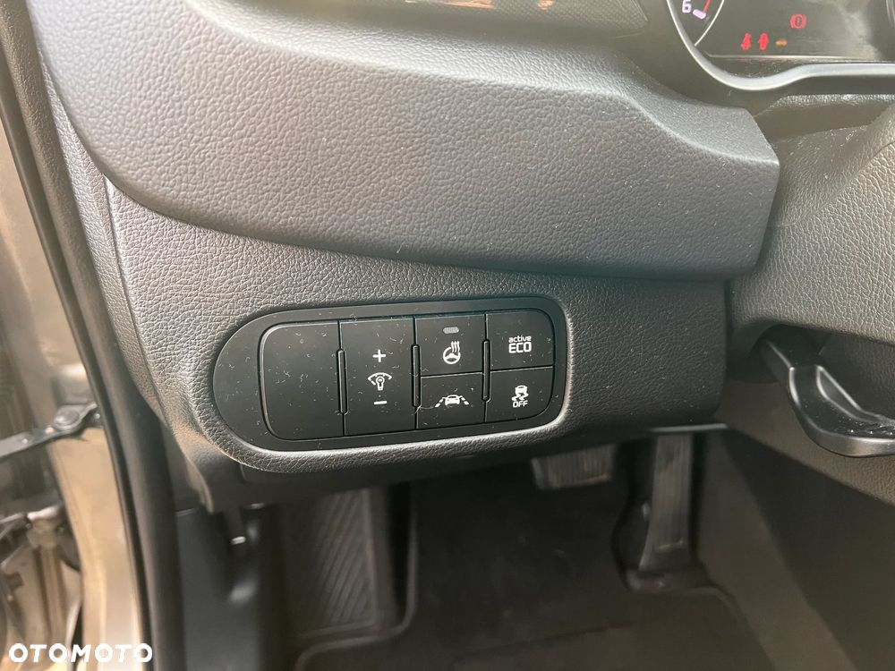 Kia Carens 1.7 CRDi Spirit - 22