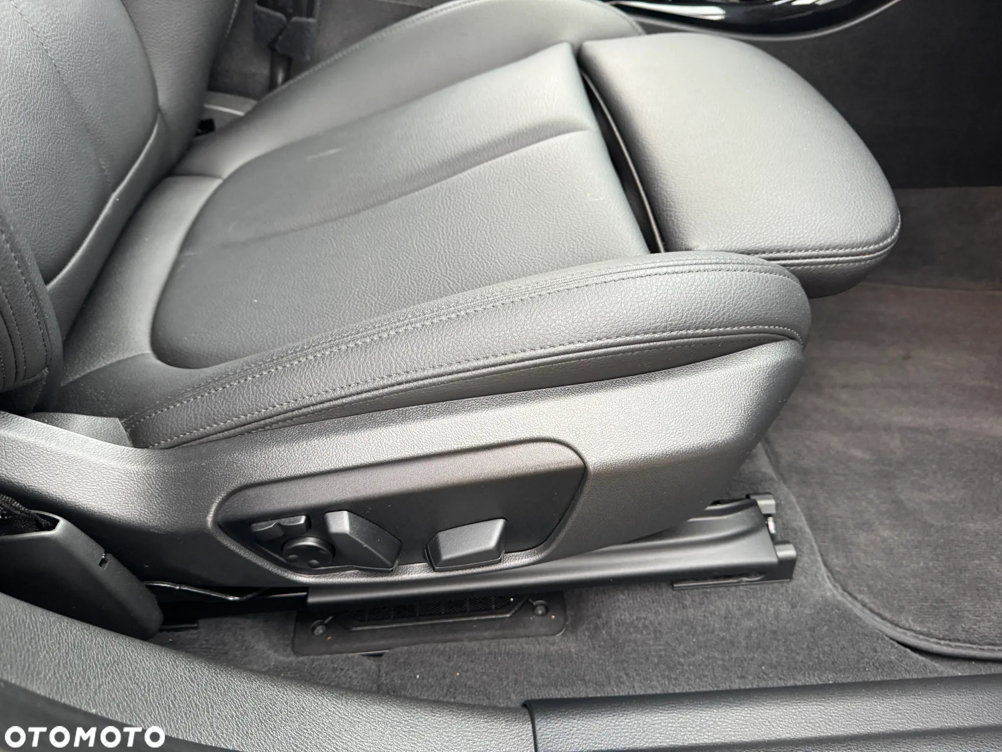 BMW X2 xDrive20i - 20