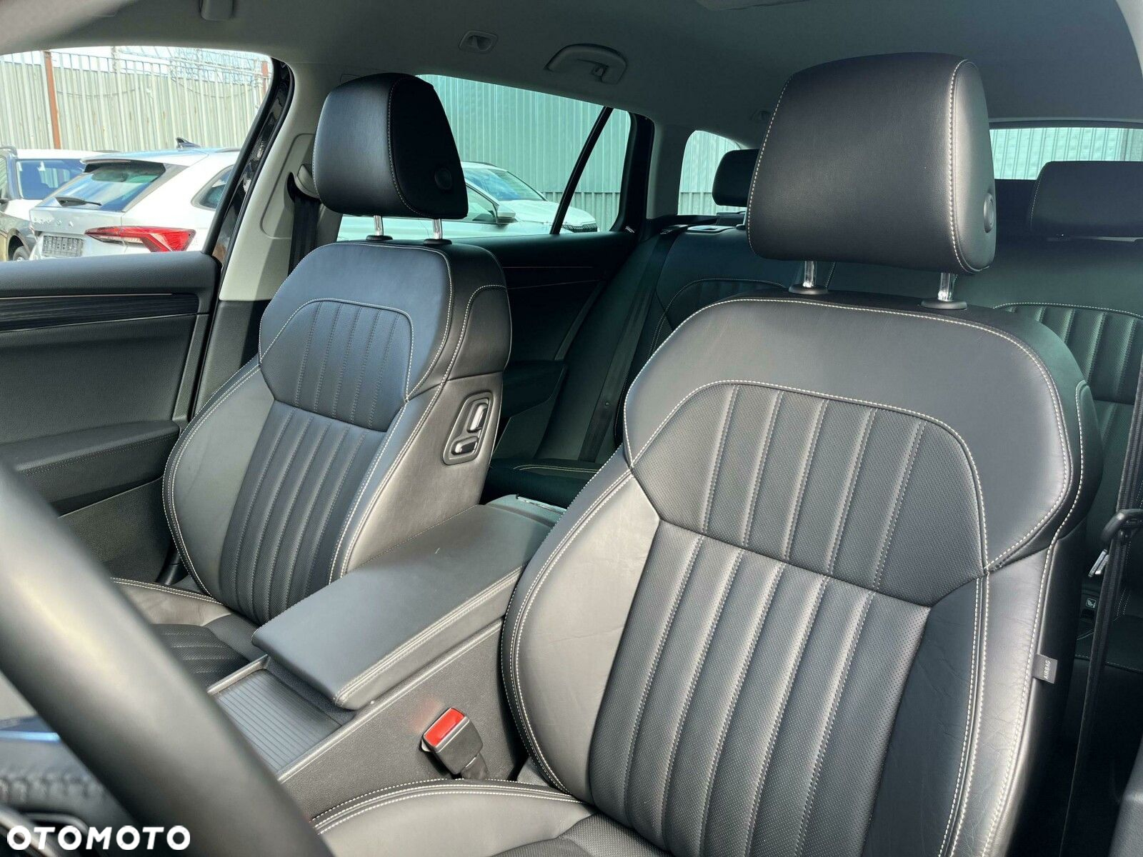 Skoda Superb 2.0 TDI SCR 4x4 Style DSG - 11