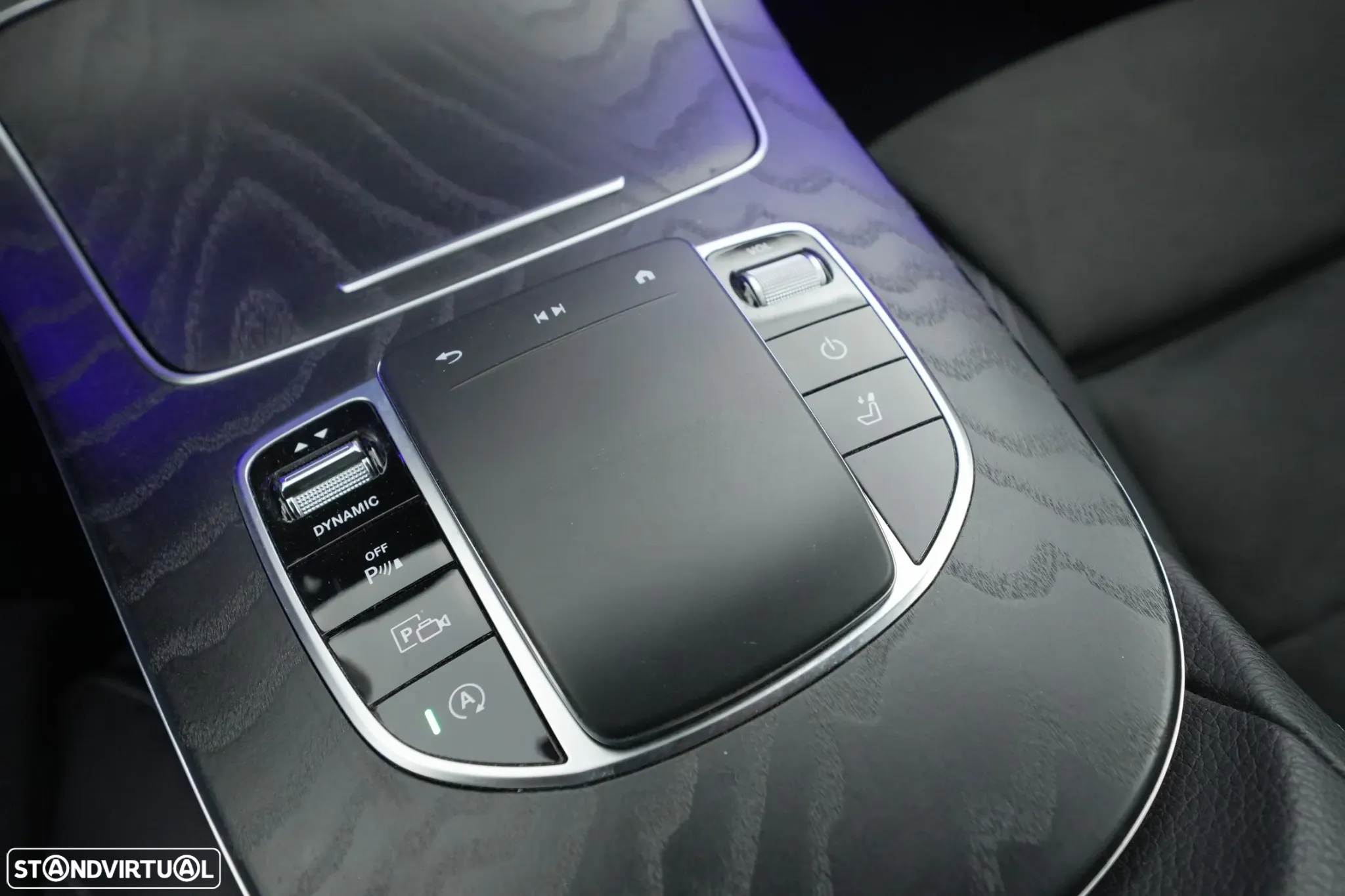 Mercedes-Benz E 220 d AMG Line 7L - 25