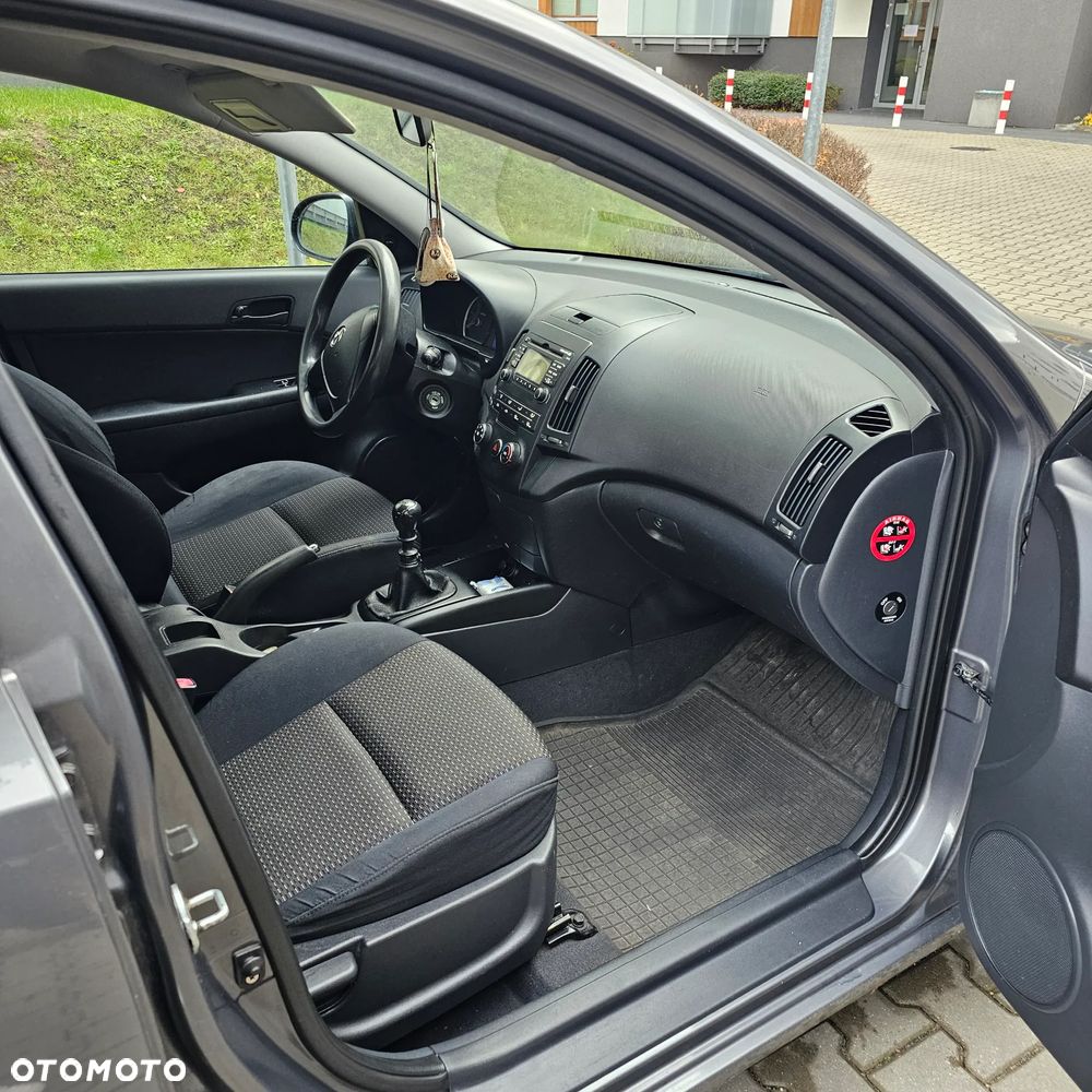 Hyundai i30 1.6 CRDi Base - 7