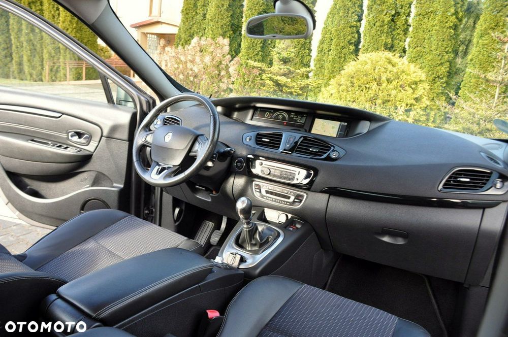 Renault Scenic - 25
