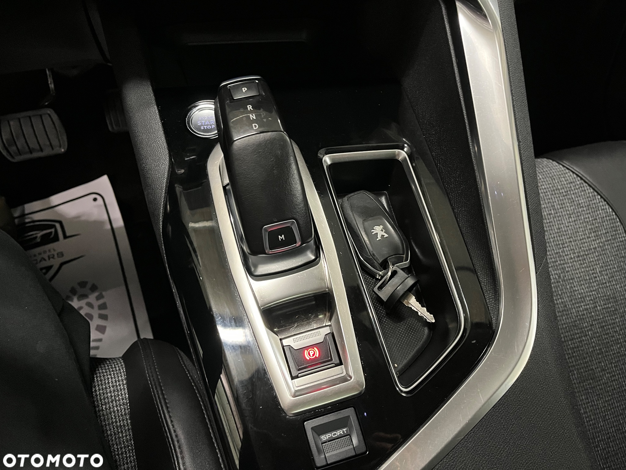 Peugeot 5008 PureTech 130 EAT8 Stop & Start Allure Business-Paket - 34