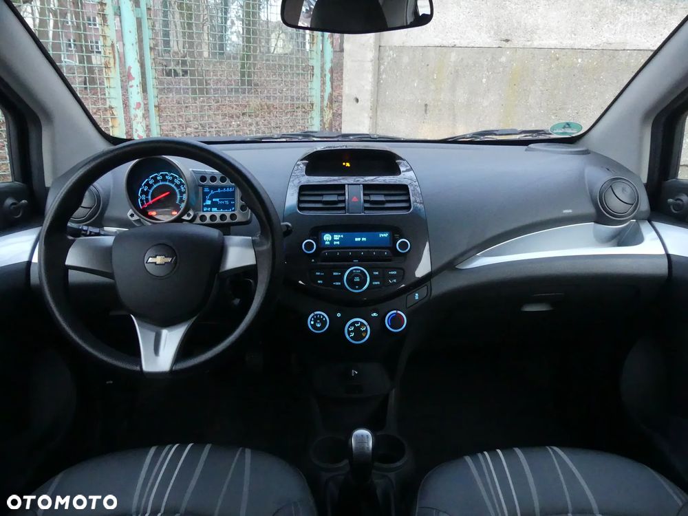 Chevrolet Spark 1.0 LT - 4