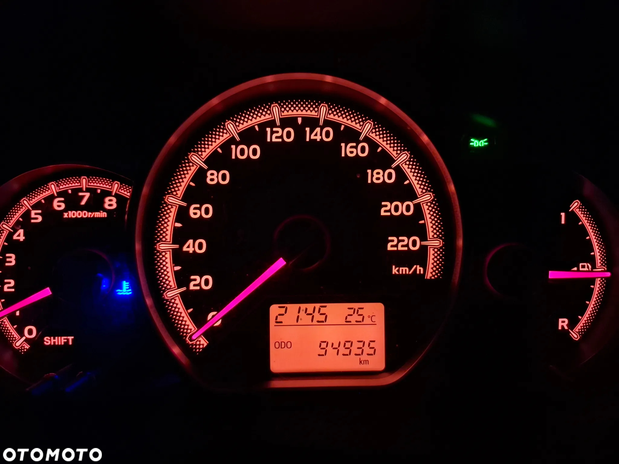 Toyota Yaris 1.33 Premium - 2