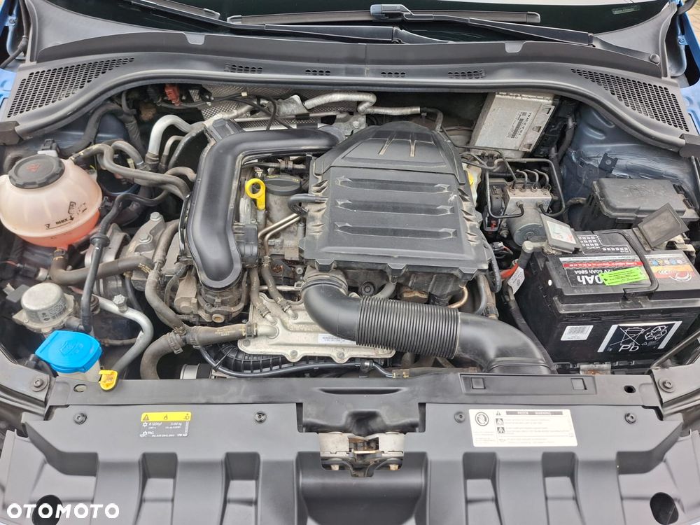 Skoda Fabia 1.0 TSI Cool Edition Red & Grey - 22