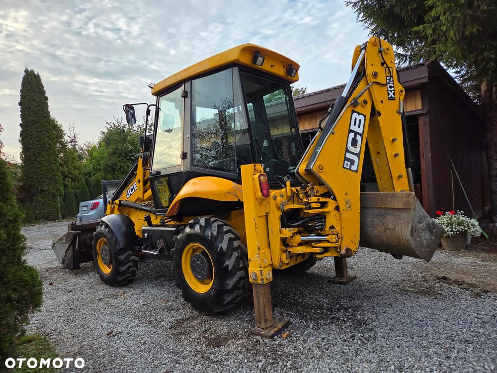 JCB 2CX - 6