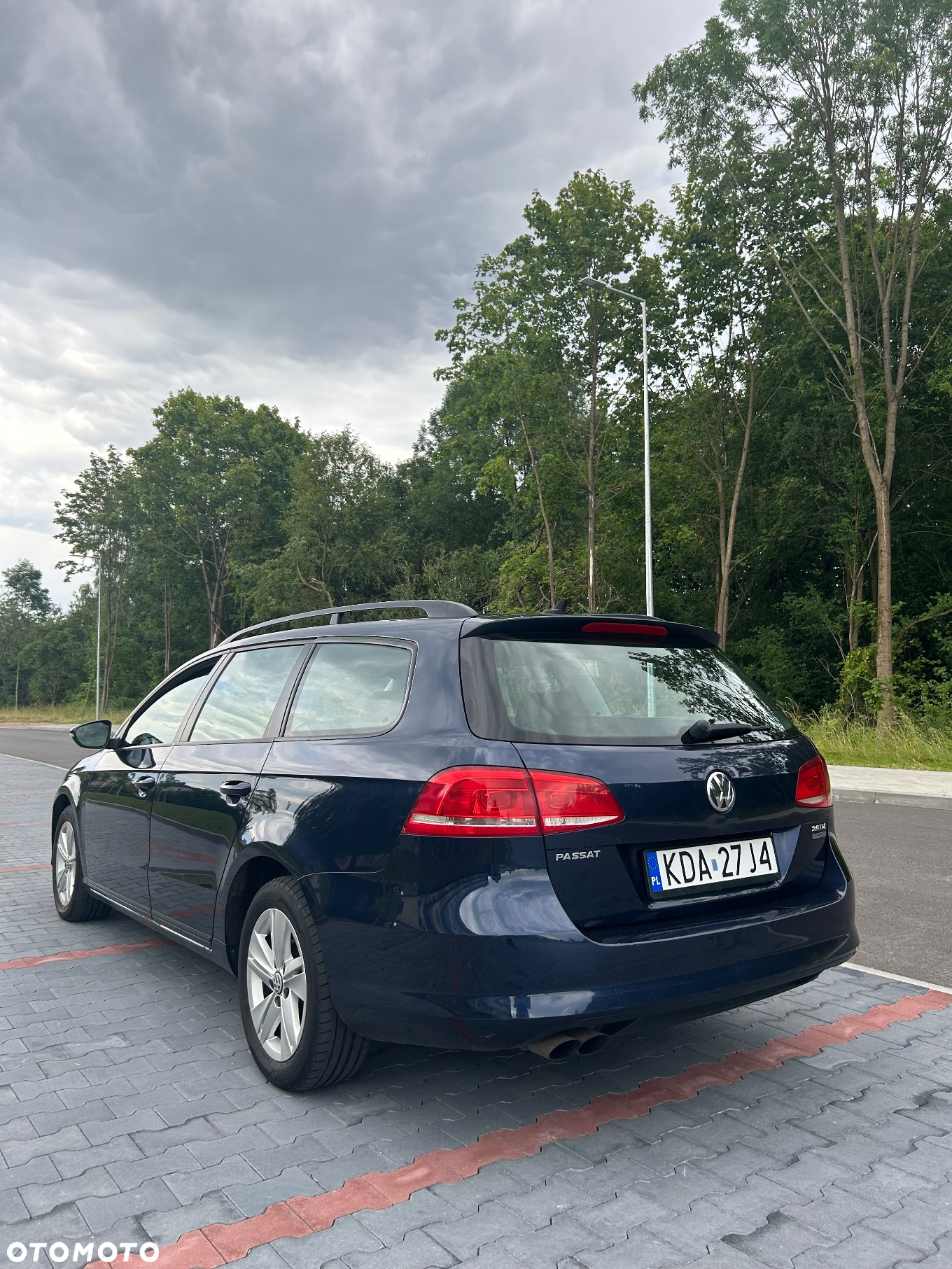 Volkswagen Passat - 8