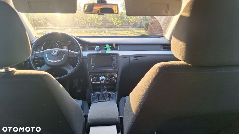 Skoda Superb 1.8 TSI Active - 10