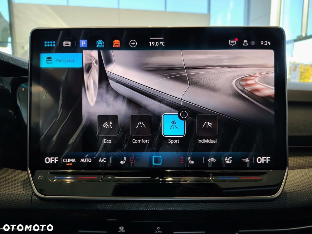 Volkswagen Golf - 18