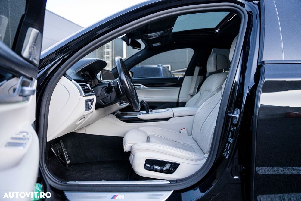 BMW Seria 7 750i xDrive - 8