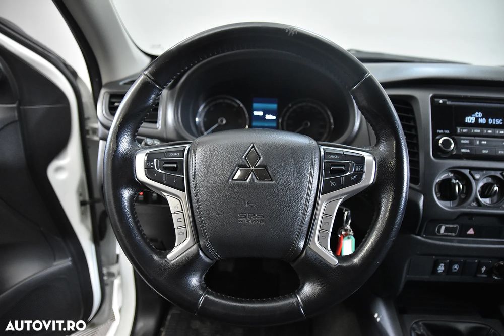 Mitsubishi L200 - 16