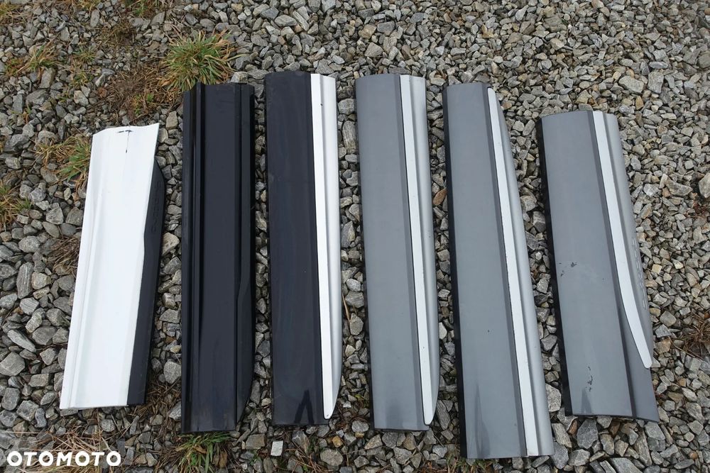 LISTWA DRZWI PRZÓD TYŁ AUDI Q7 4M0 - 1