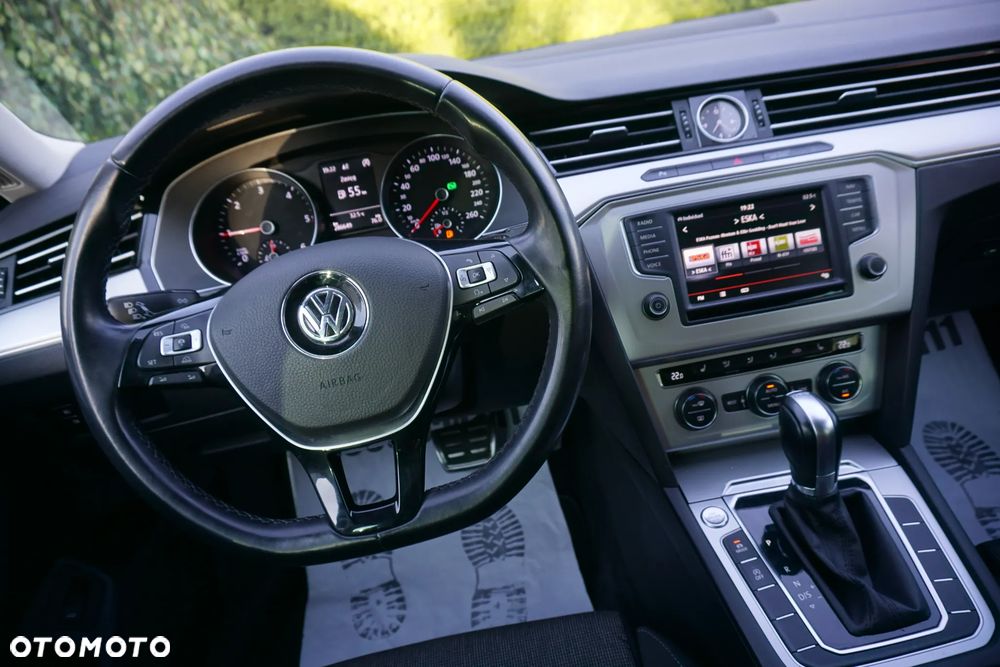 Volkswagen Passat - 7