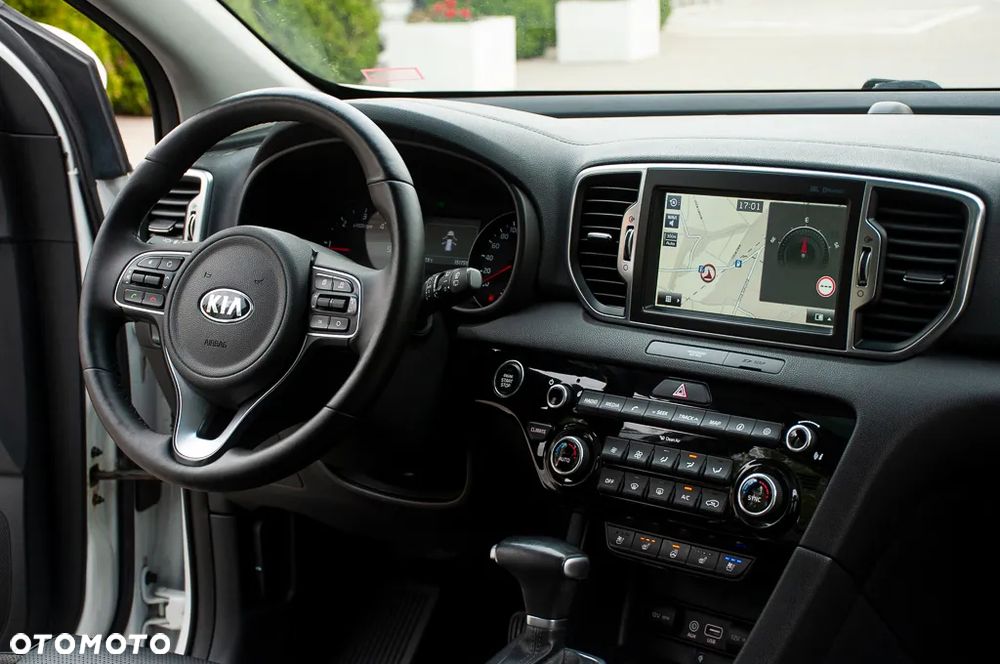 Kia Sportage 2,0 CRDI AWD GT Line - 17