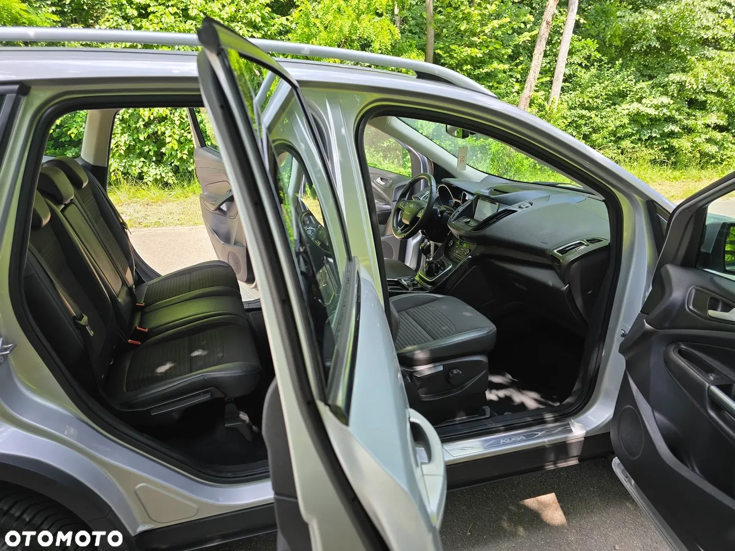 Ford Kuga 2.0 TDCi 2x4 Titanium - 9