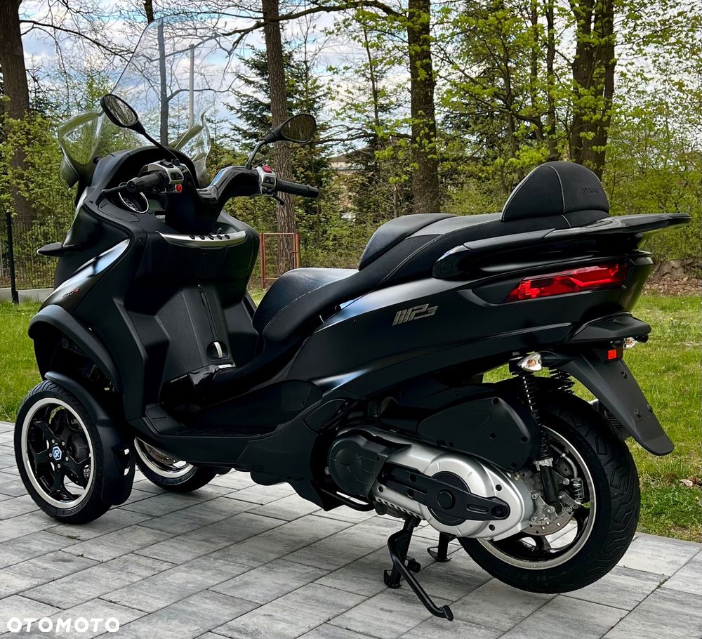 Piaggio MP-3 - 3