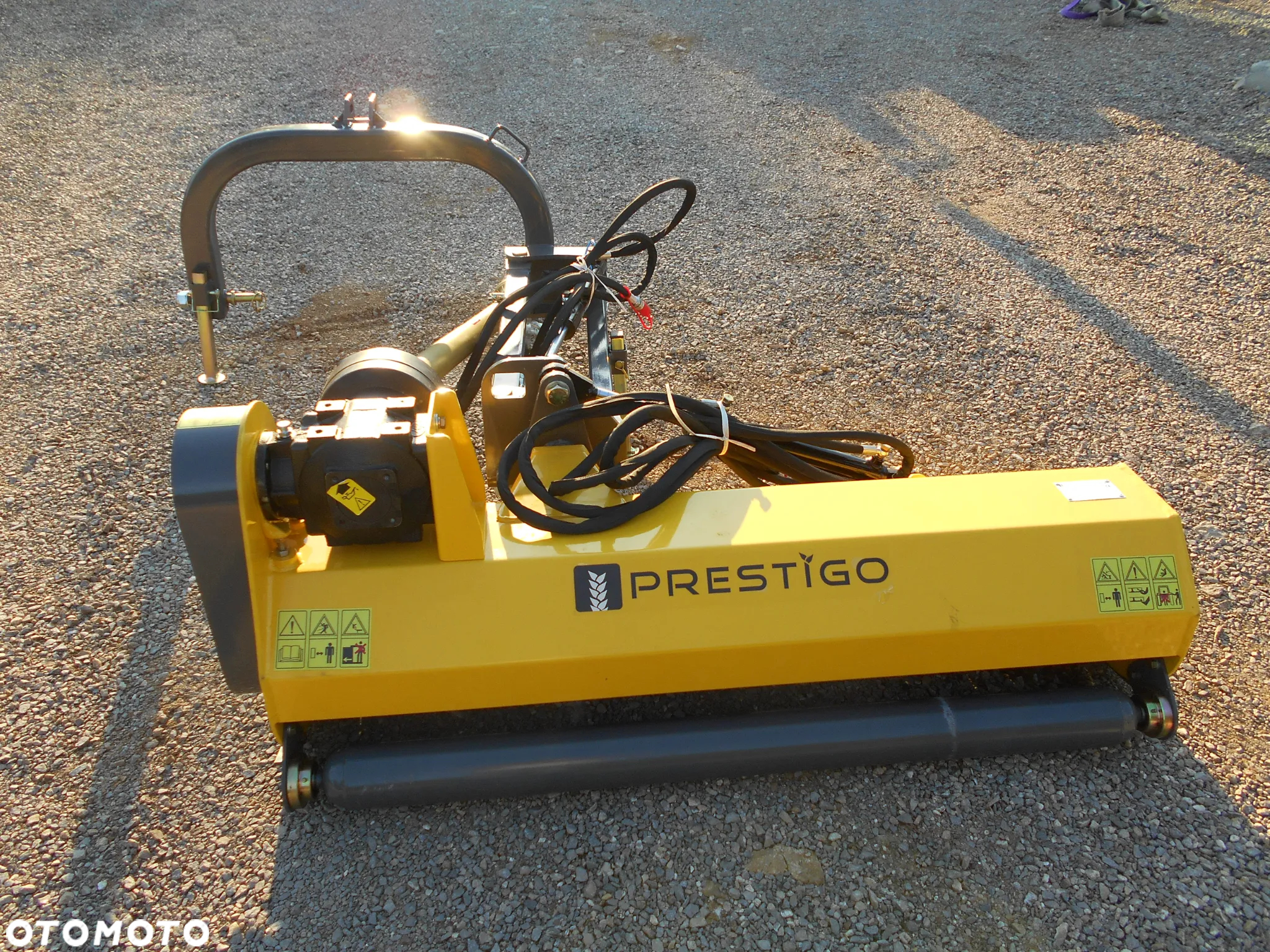 Kosiarka bijakowa/ MULCZER/dostępne od ręki/ PRESTIGO/ dostępne szerokości:* tylne : 1,1 m-1,9m *Przesuw hydrauliczny: 1,7m-2,3m * Wysięgnik(tylno-boczna) : 1,6m-2,4 m - 13