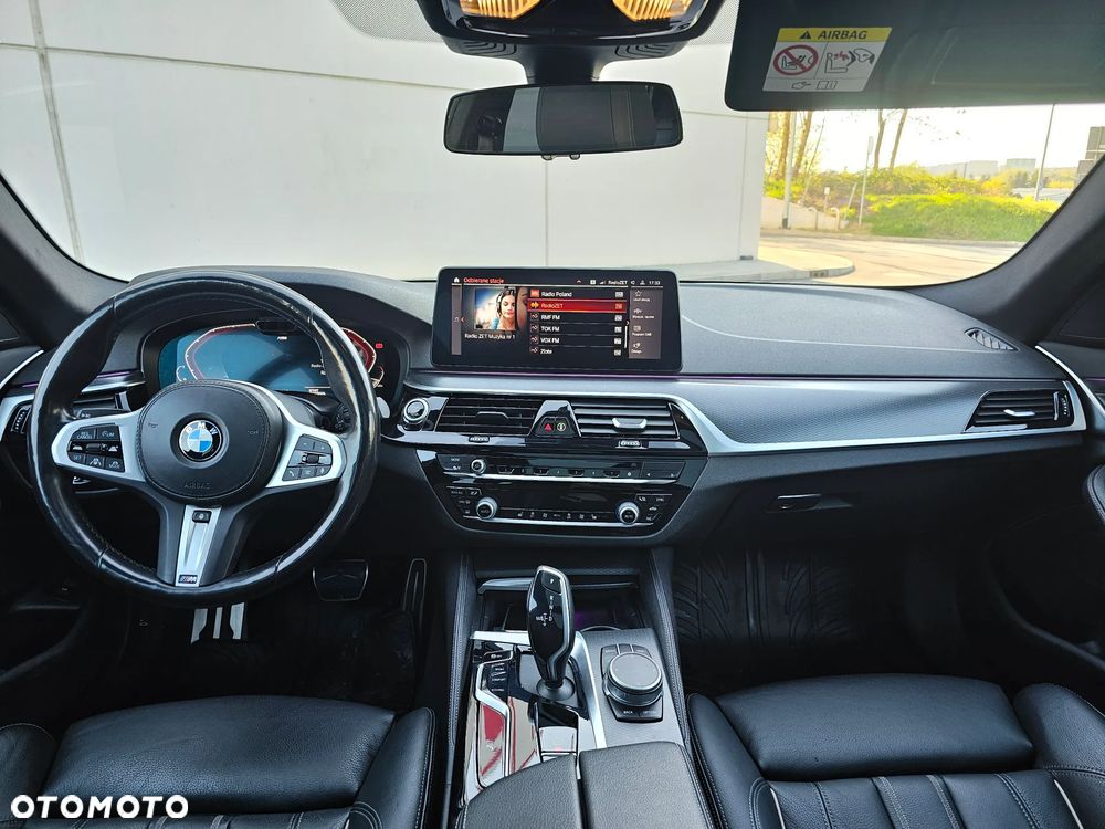 BMW Seria 5 520d xDrive M Sport Edition - 13