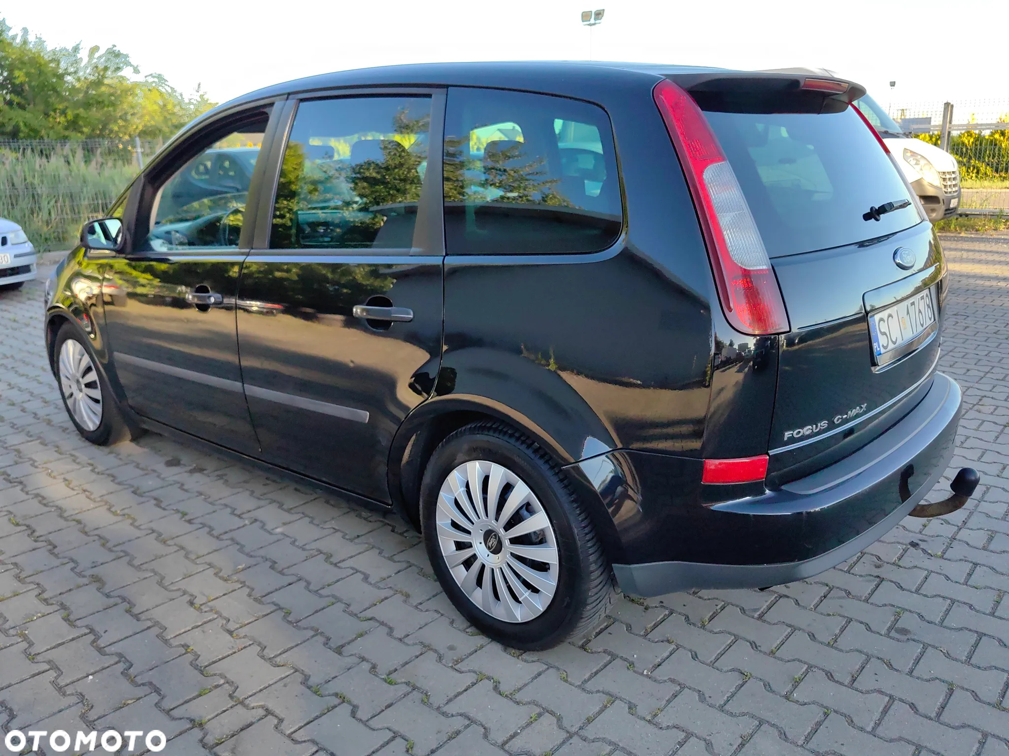 Ford Focus C-Max 1.6 TDCi Ambiente - 3