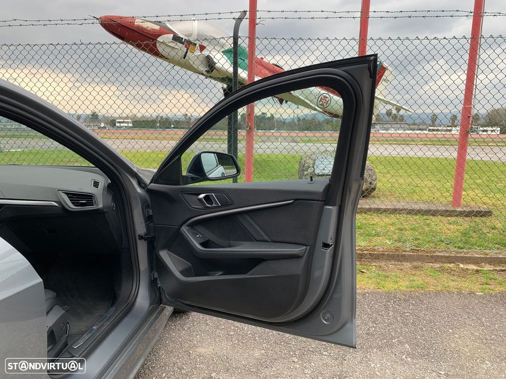 BMW 116 d Pack Desportivo M Auto - 35