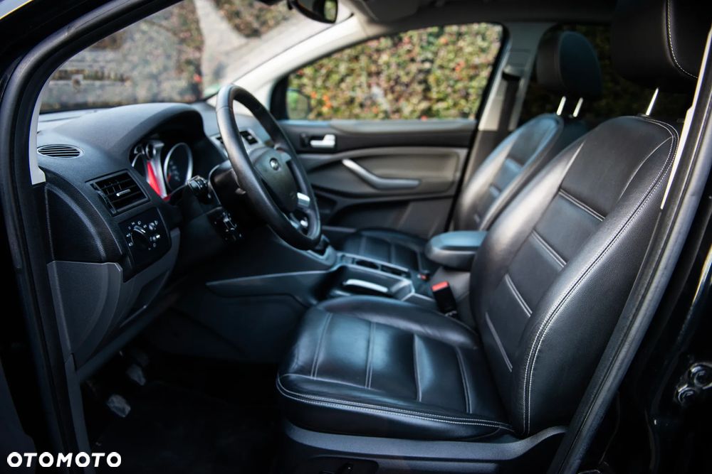 Ford Kuga 2.0 TDCi 4x4 Titanium - 18