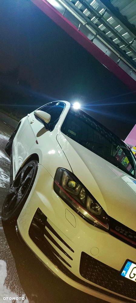 Volkswagen Golf - 12