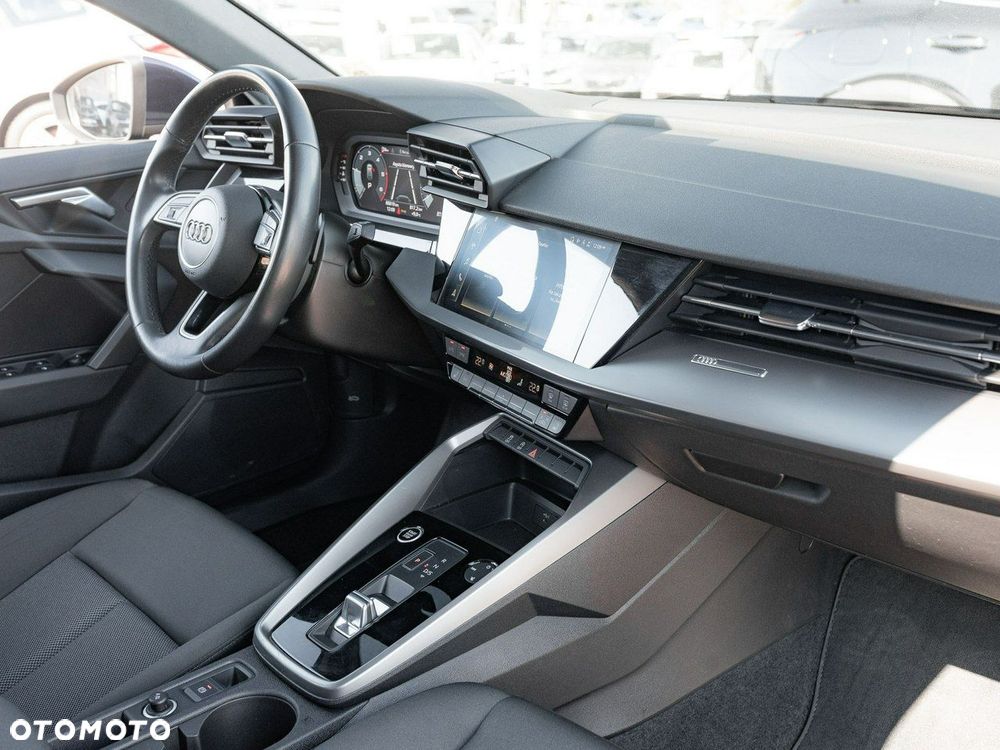 Audi A3 Sportback 30 TDI S tronic - 32