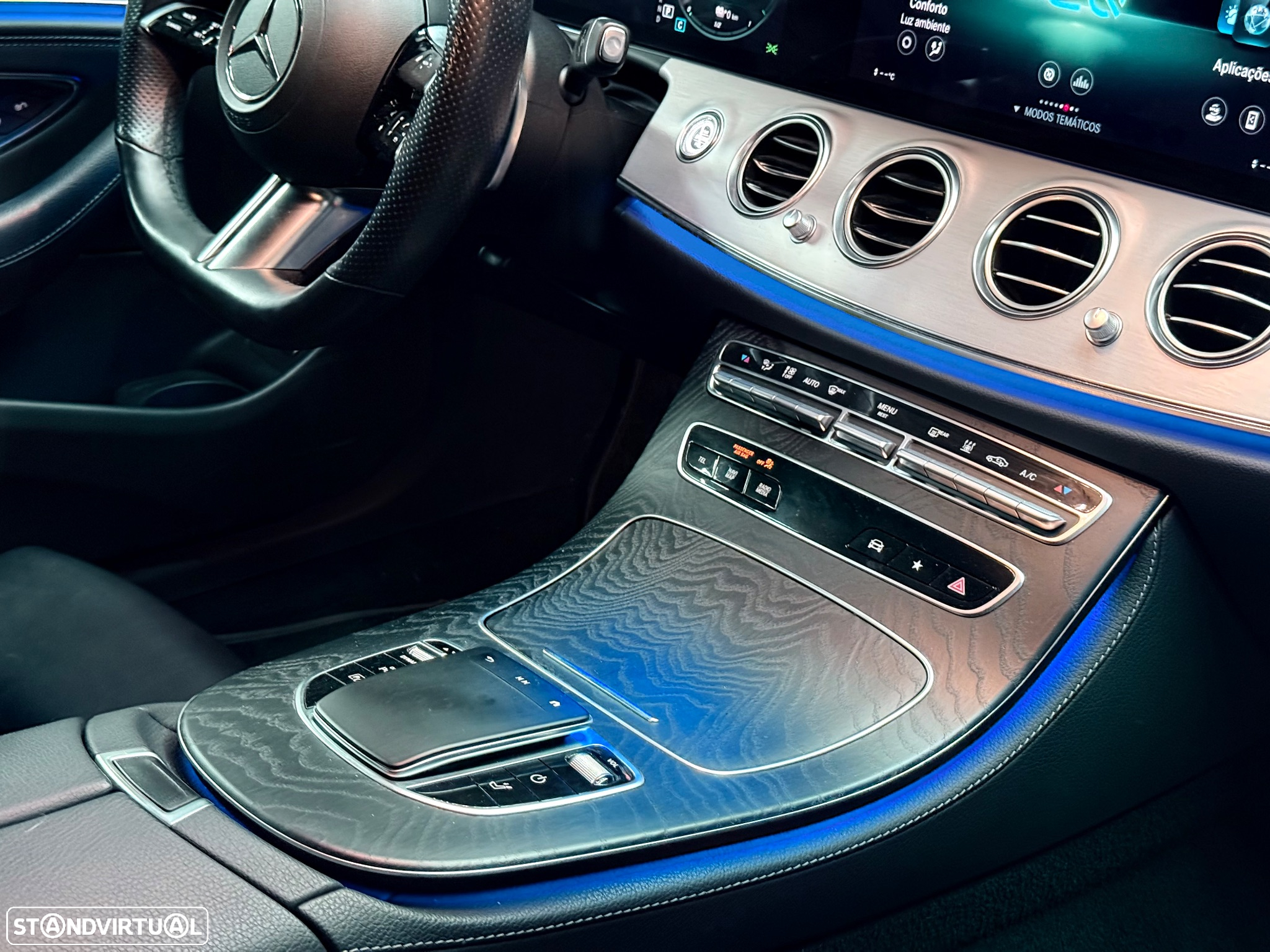 Mercedes-Benz E 300 de AMG Line 4Matic - 24