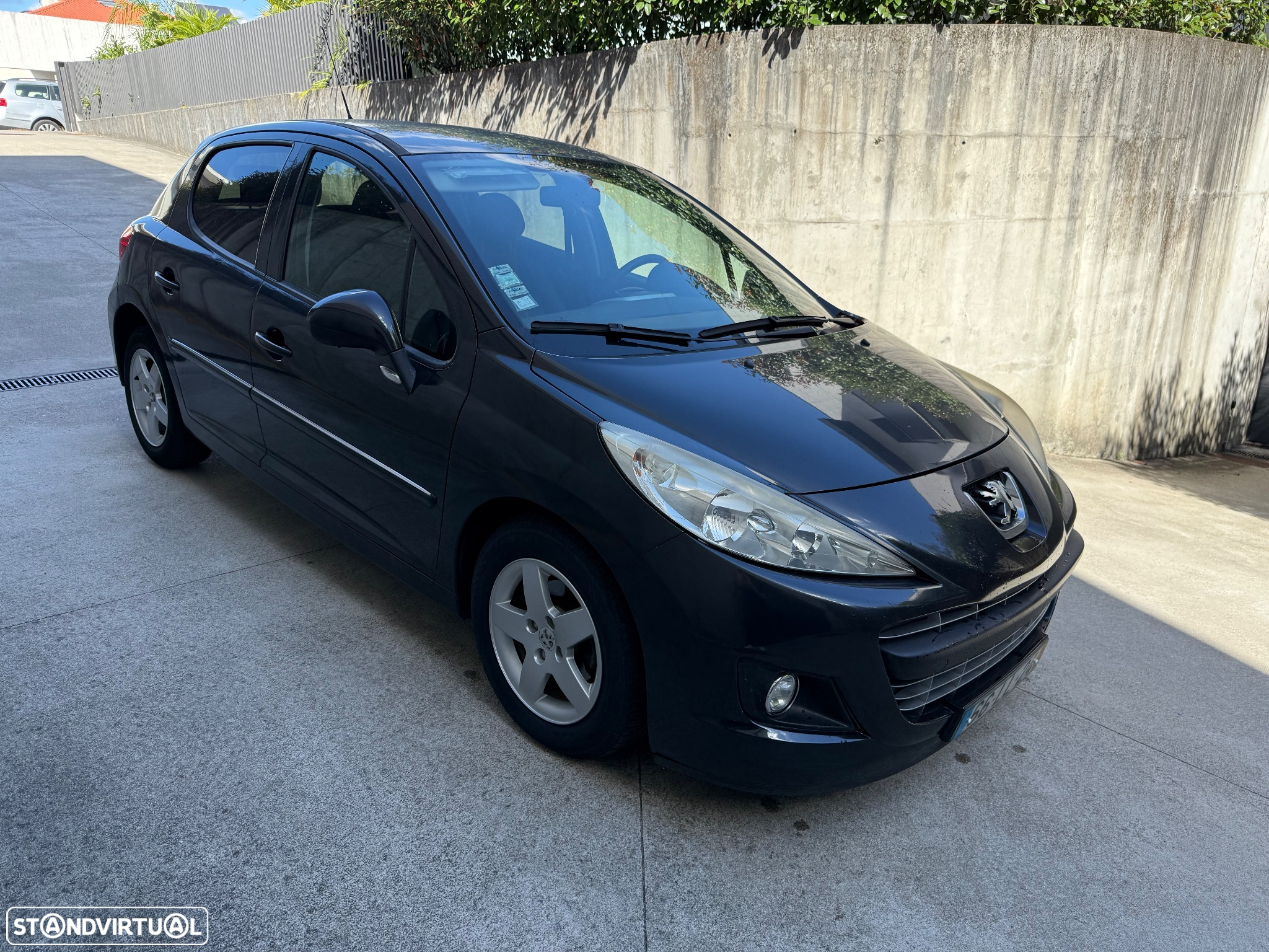 Peugeot 207 1.4 HDi Premium - 4