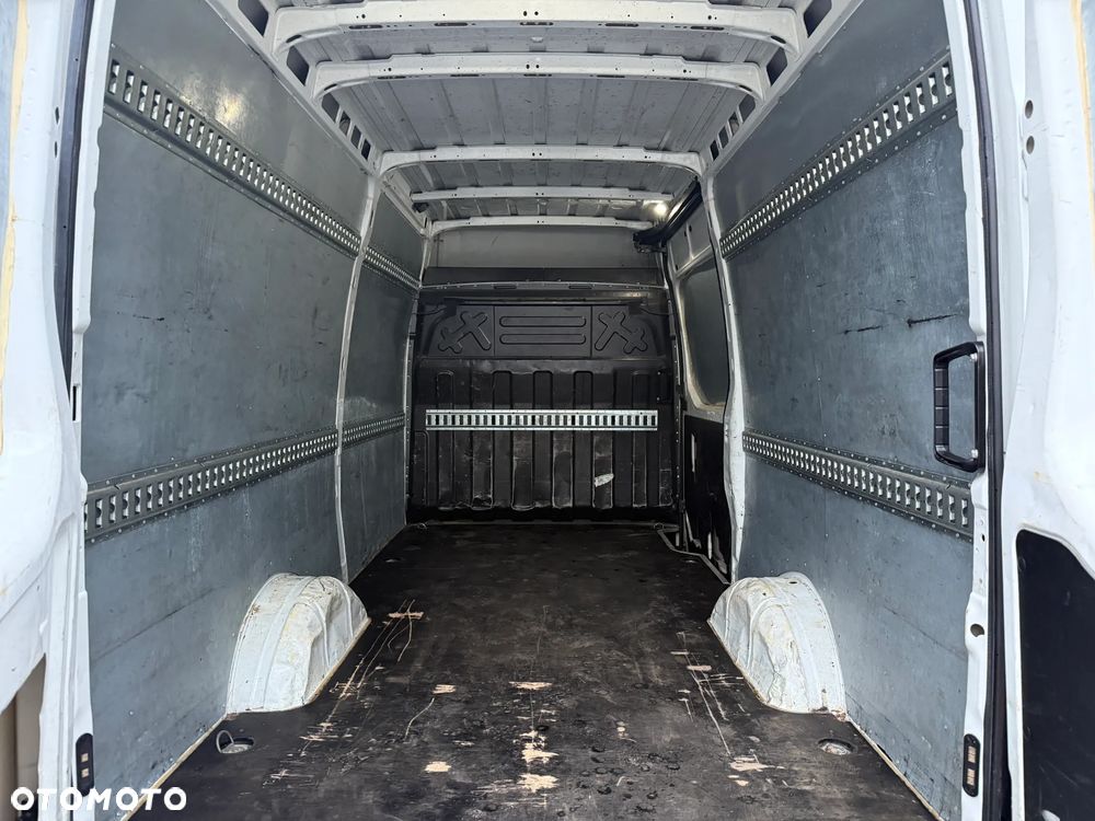 Iveco Daily 35s18 - 8