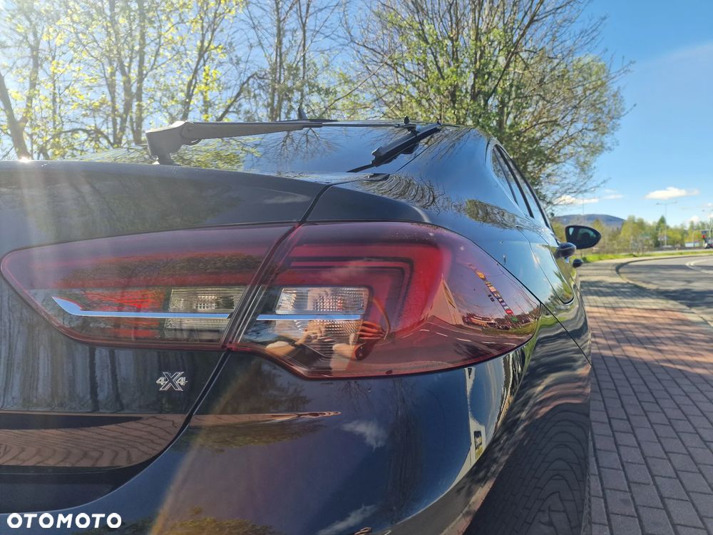 Opel Insignia CT 2.0 CDTI 4x4 Elite S&S - 11