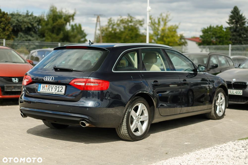 Audi A4 Avant - 14