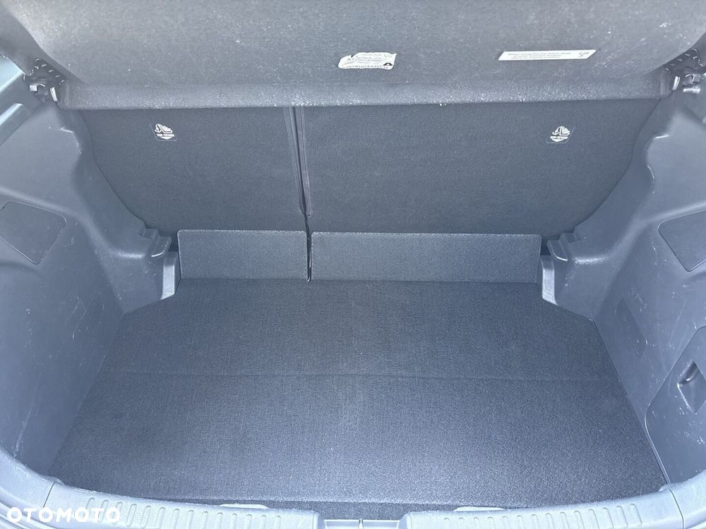 Toyota Yaris - 26