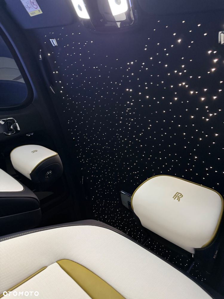 Rolls-Royce Cullinan - 12