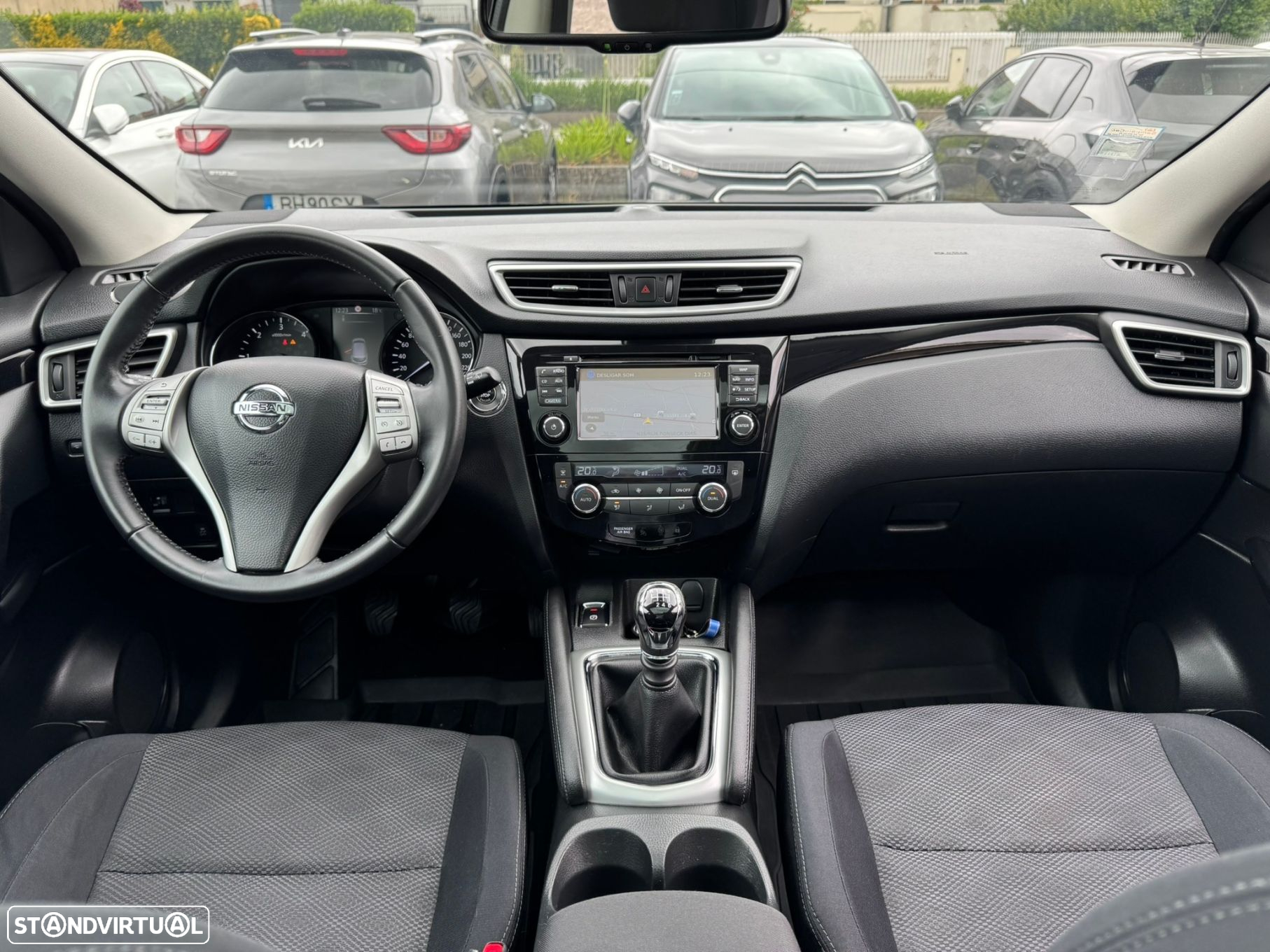 Nissan Qashqai 1.5 dCi N-Connecta 18 - 11