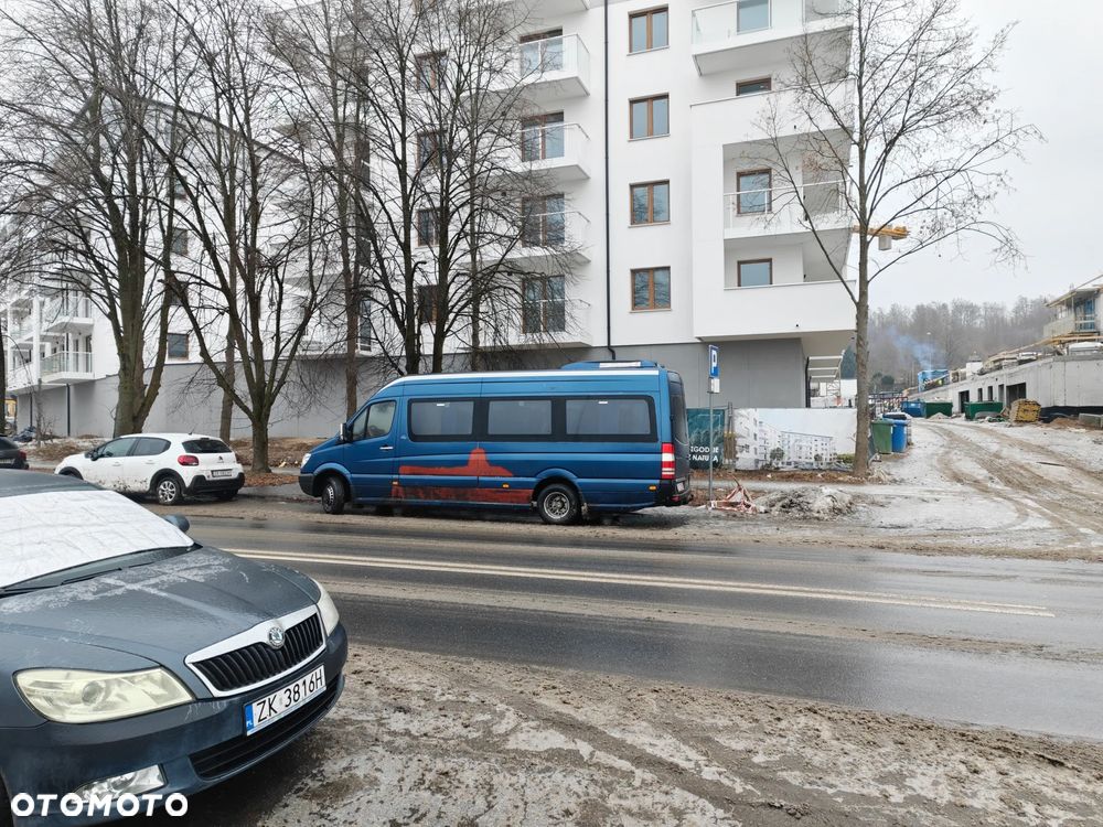 Mercedes-Benz Sprinter - 8