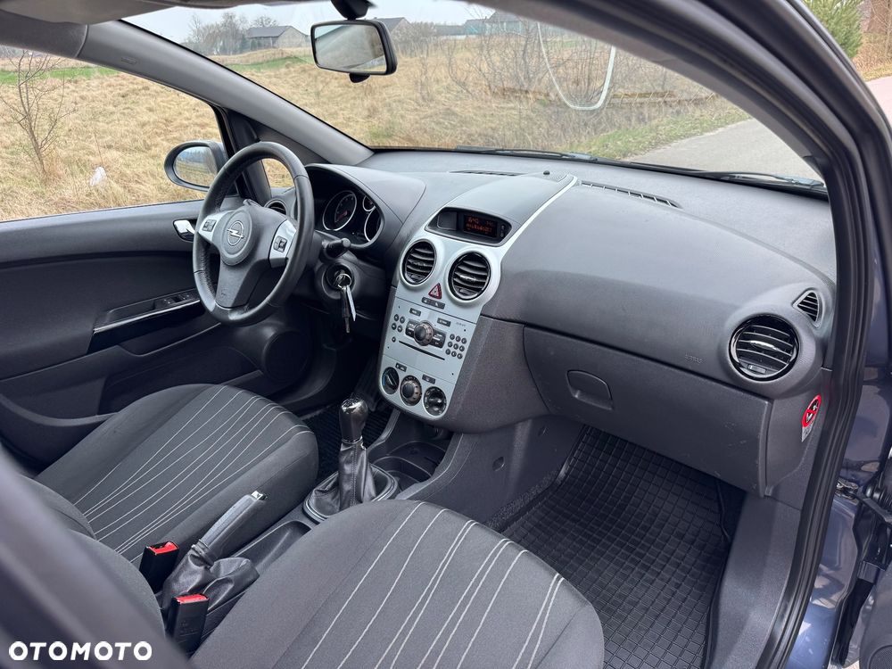 Opel Corsa 1.2 16V Edition - 9