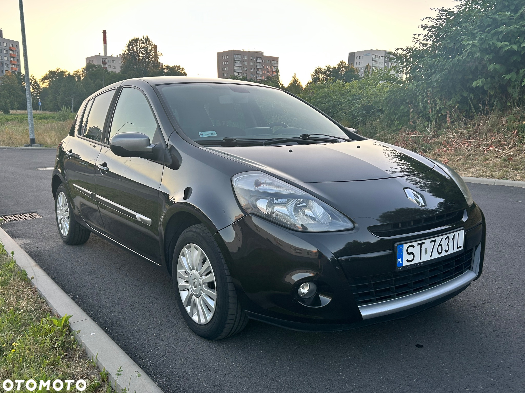 Renault Clio 1.2 16V Dwudziestka Euro5 - 3