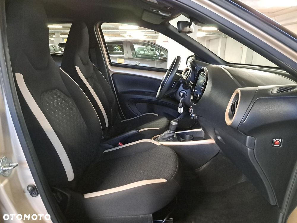 Toyota Aygo X 1.0 VVT-i Style CVT - 13