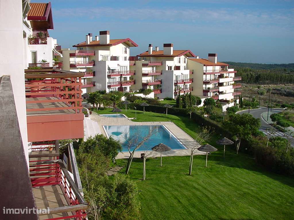 Apartamento T3 mobilado e equipado, com garagem e piscina - Grande imagem: 2/34