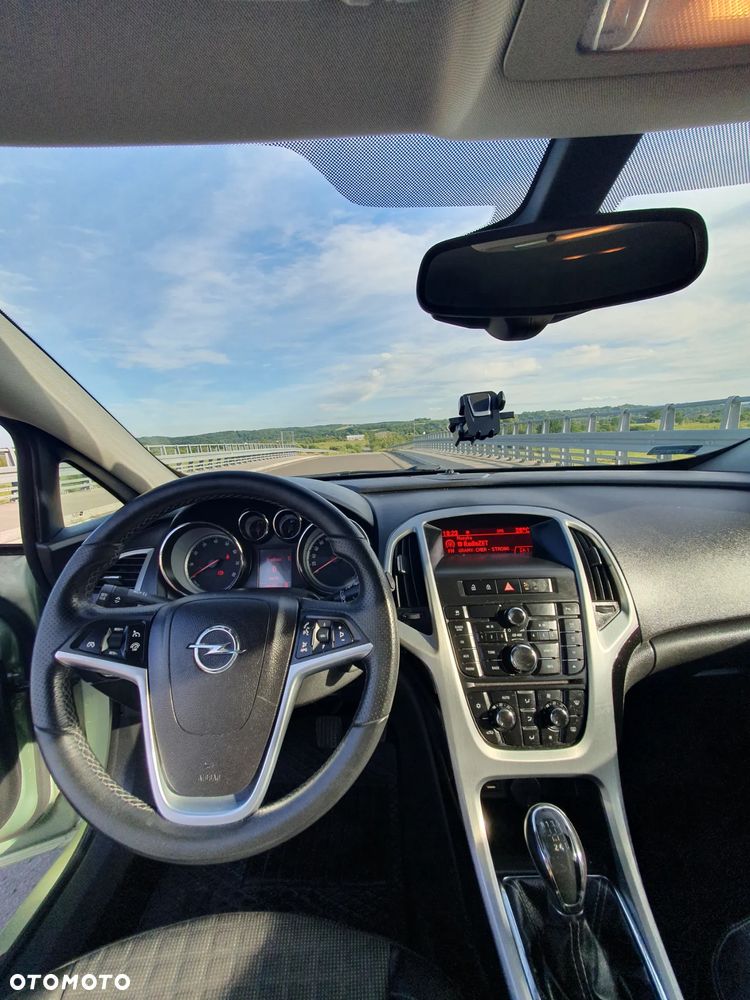Opel Astra - 16